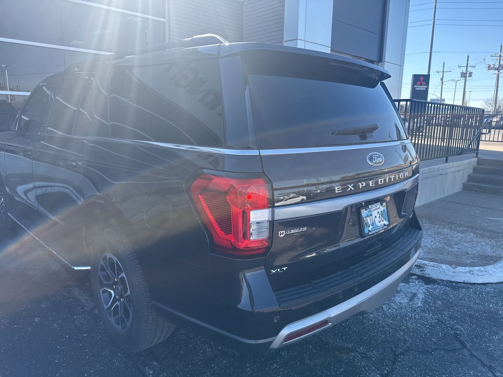 Used 2022 Ford Expedition Max XLT SUV