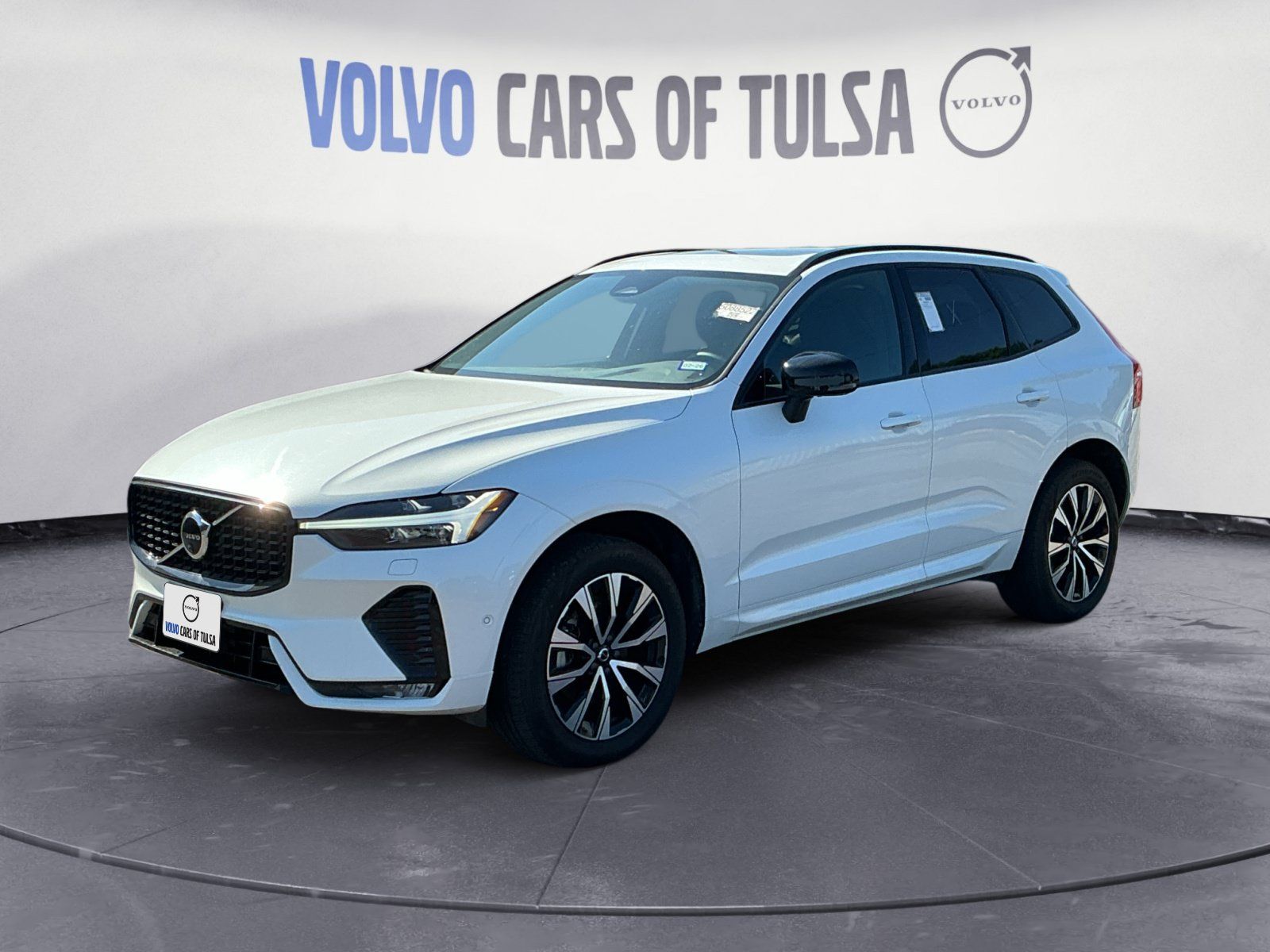 2025 Volvo XC60 SUV 