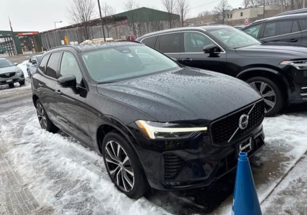 Certified 2023 Volvo XC60 B5 Plus Dark Theme SUV