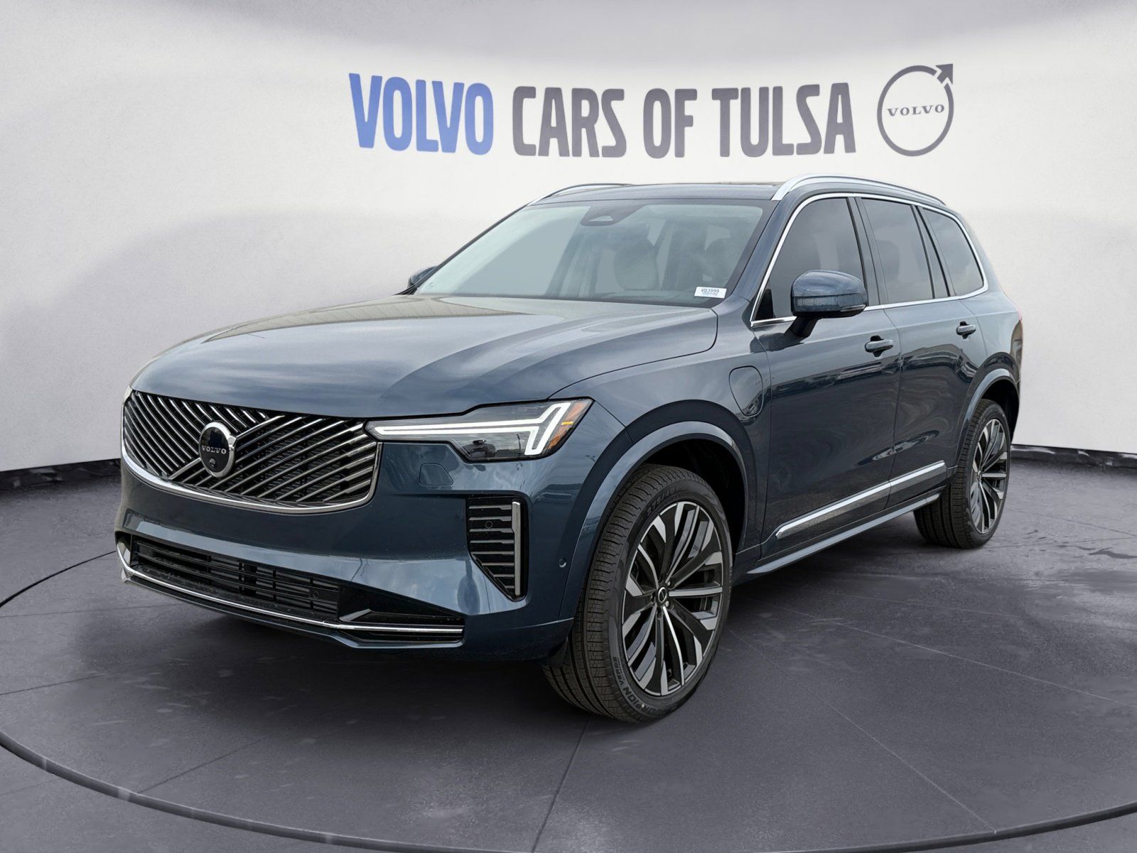 2026 Volvo XC90 T8 Recharge Ultra Bright 4WD's photo