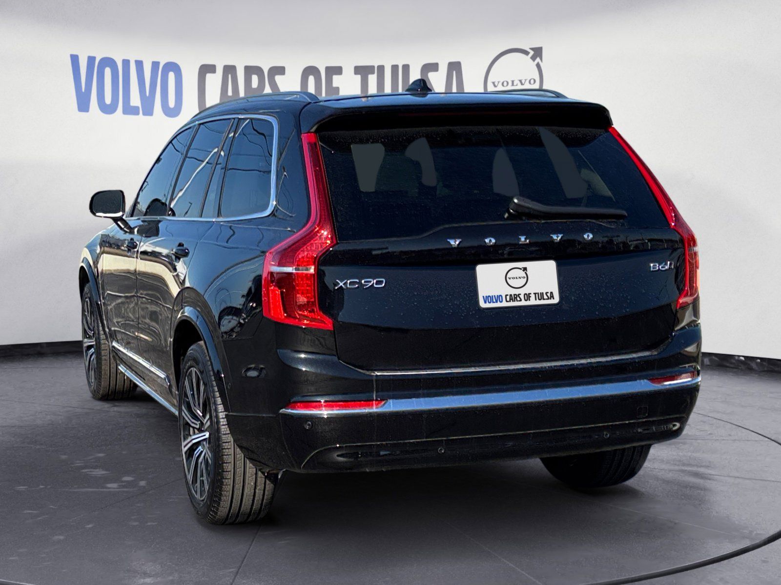 2025 Volvo XC90 Plus photo 3