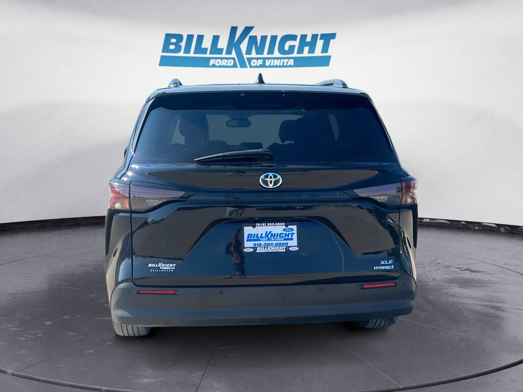 Used 2024 Toyota Sienna XLE Van Passenger Van