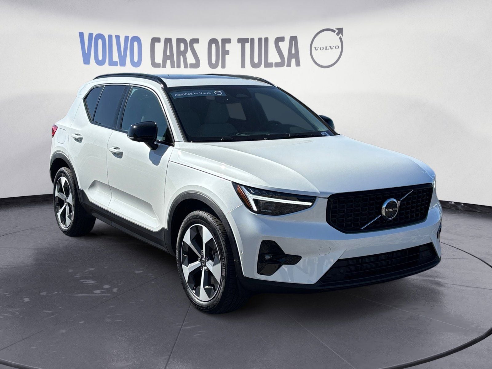 2026 Volvo XC40 Plus - Photo 7