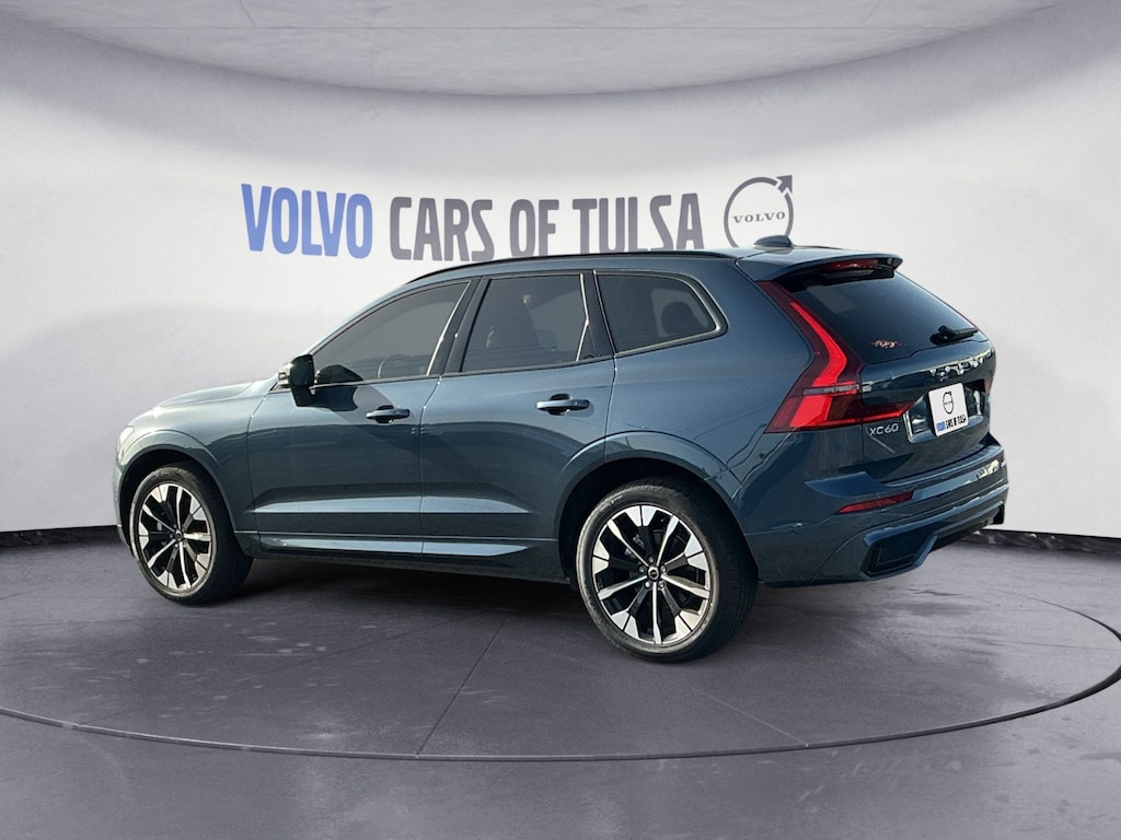 New 2026 Volvo XC60 B5 Plus SUV