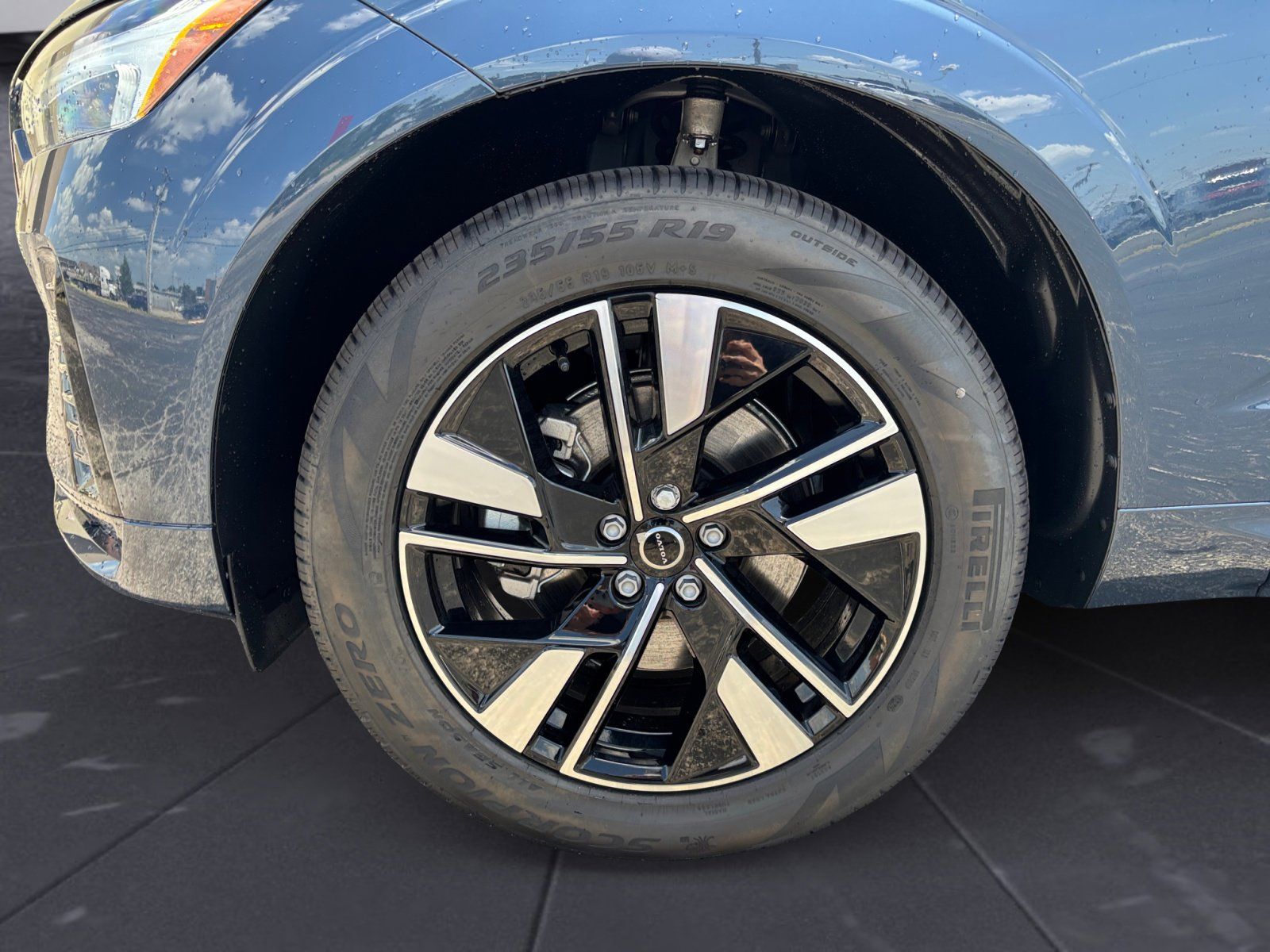 2026 Volvo XC60 Core - Photo 14