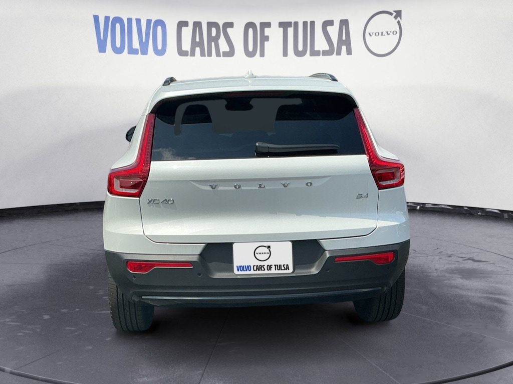 New 2026 Volvo XC40 B4 Plus SUV