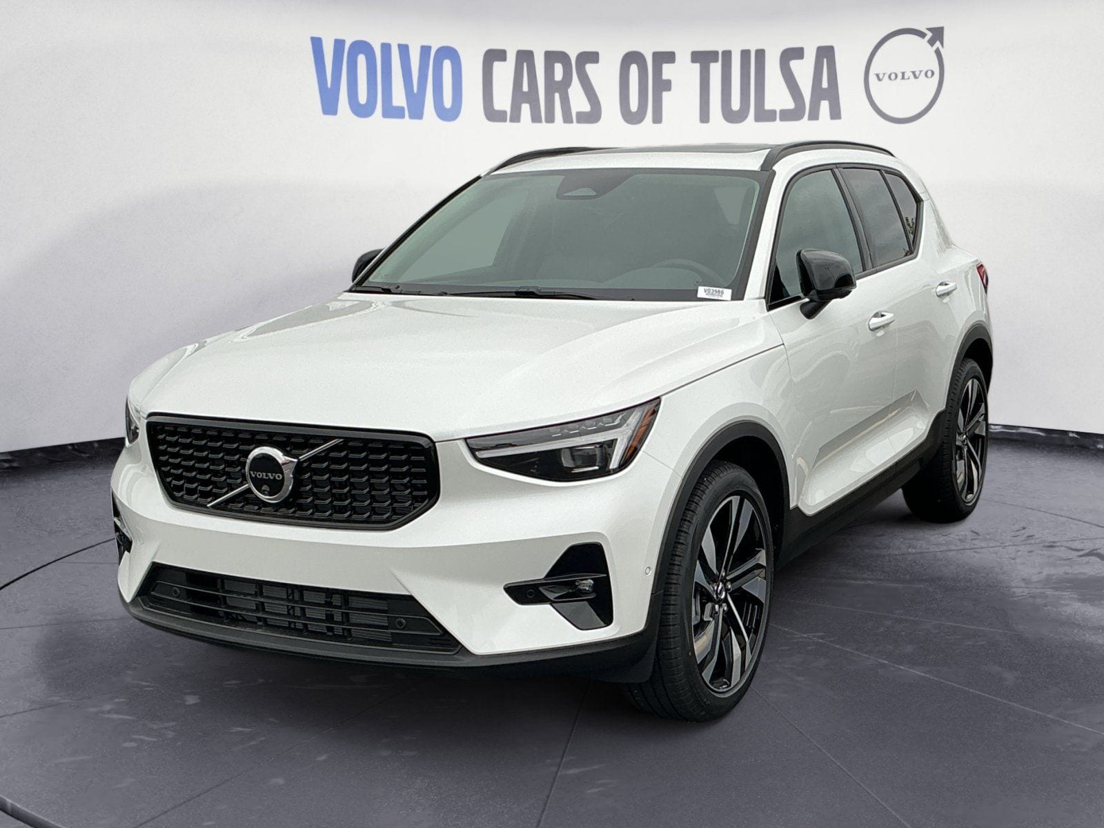 2026 Volvo XC40 SUV 