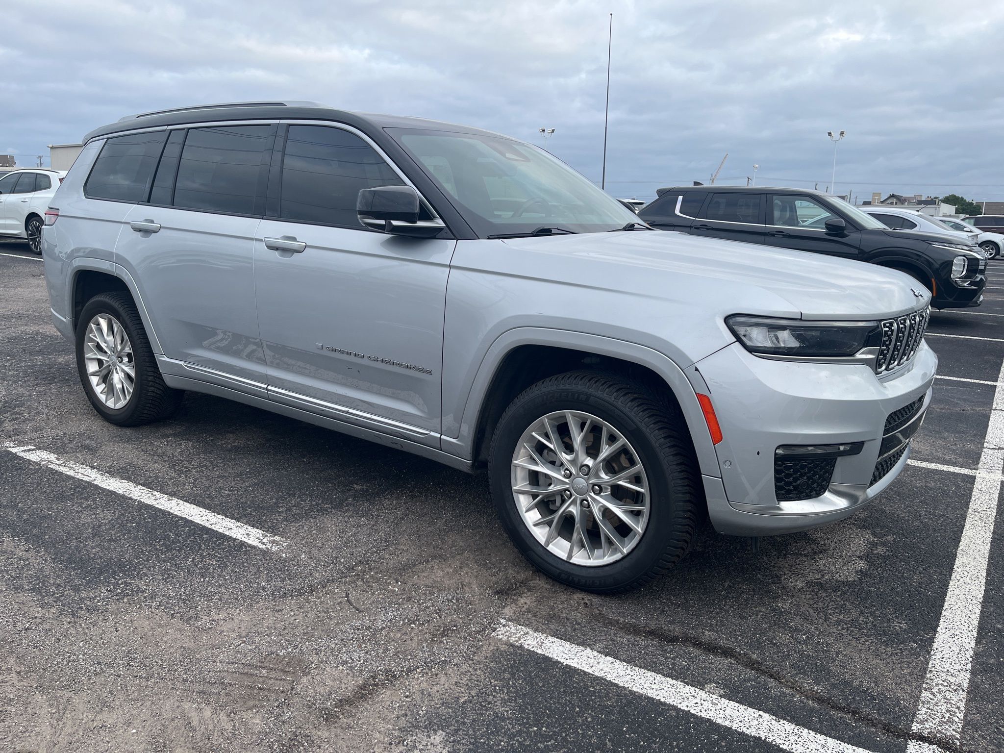 2021 Jeep Grand Cherokee L Summit's photo