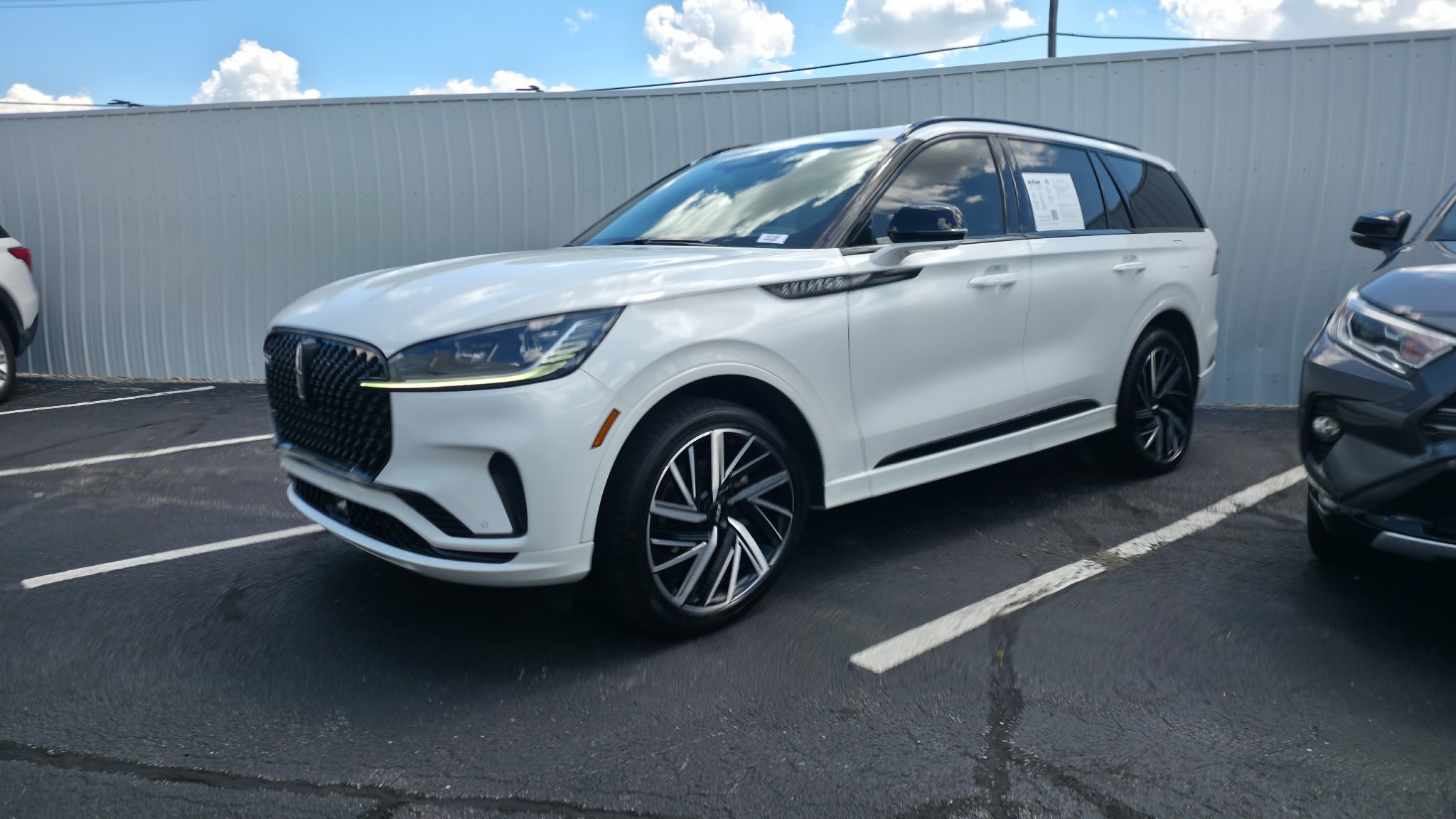 2026 Lincoln Aviator Black Label AWD's photo
