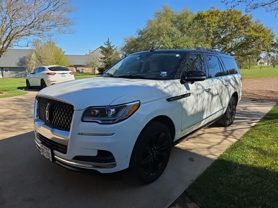 2022 Lincoln Navigator Black Label L 4WD's photo