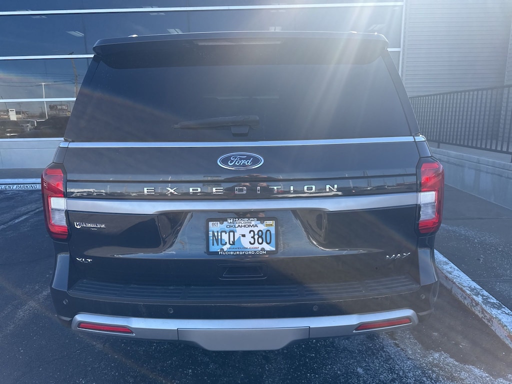 Used 2022 Ford Expedition Max XLT SUV