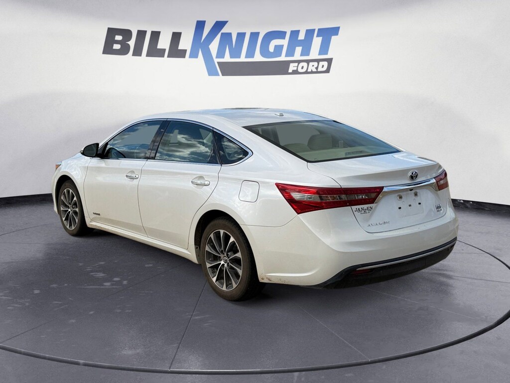 Used 2016 Toyota Avalon Hybrid Sedan