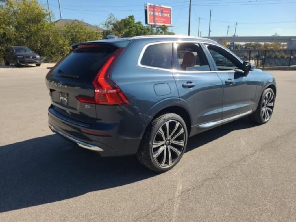 Certified 2023 Volvo XC60 B5 Ultimate Bright Theme SUV