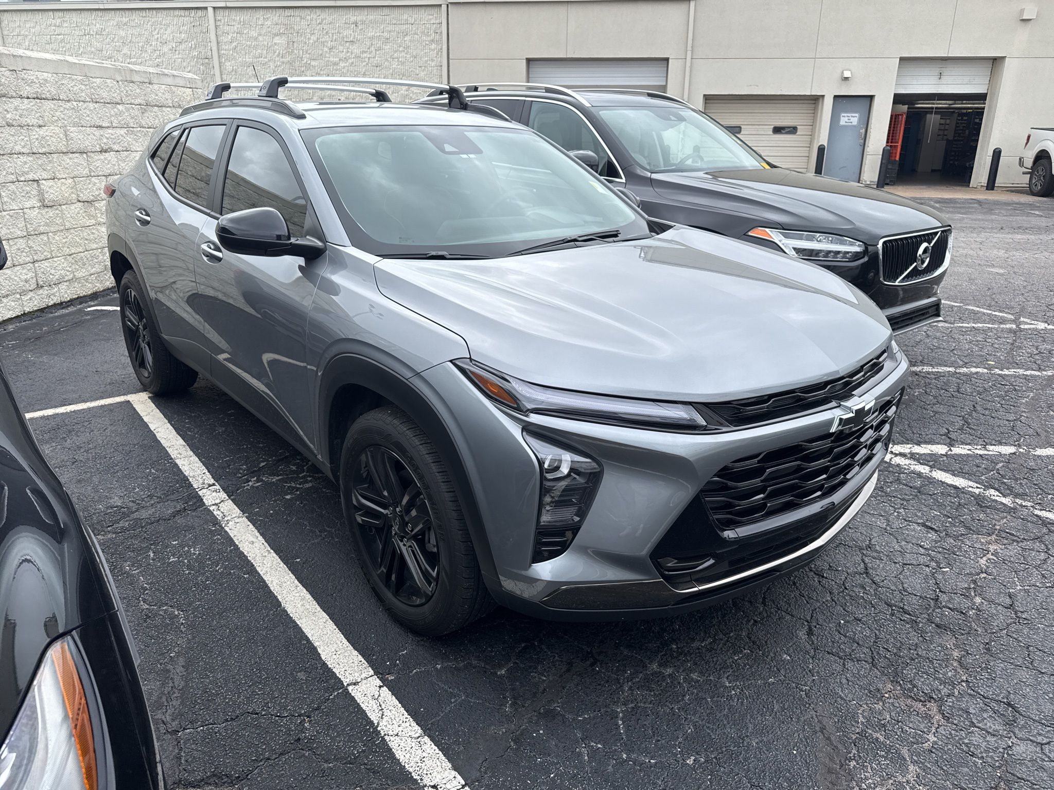 2025 Chevrolet Trax ACTIV photo 2