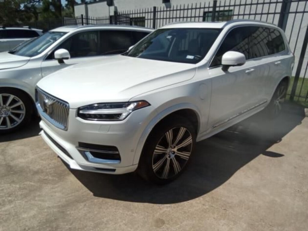 Used 2023 Volvo XC90 Recharge Plug-In Hybrid T8 Plus Bright Theme 7 Passenger SUV