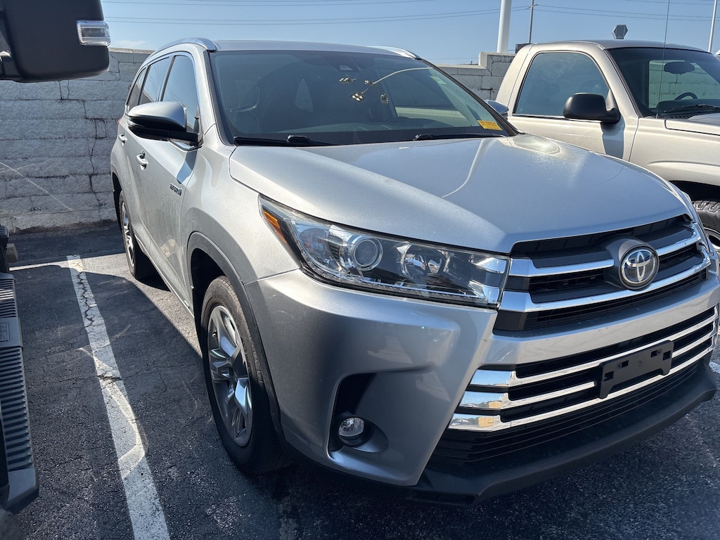 Used 2019 Toyota Highlander Hybrid Limited SUV