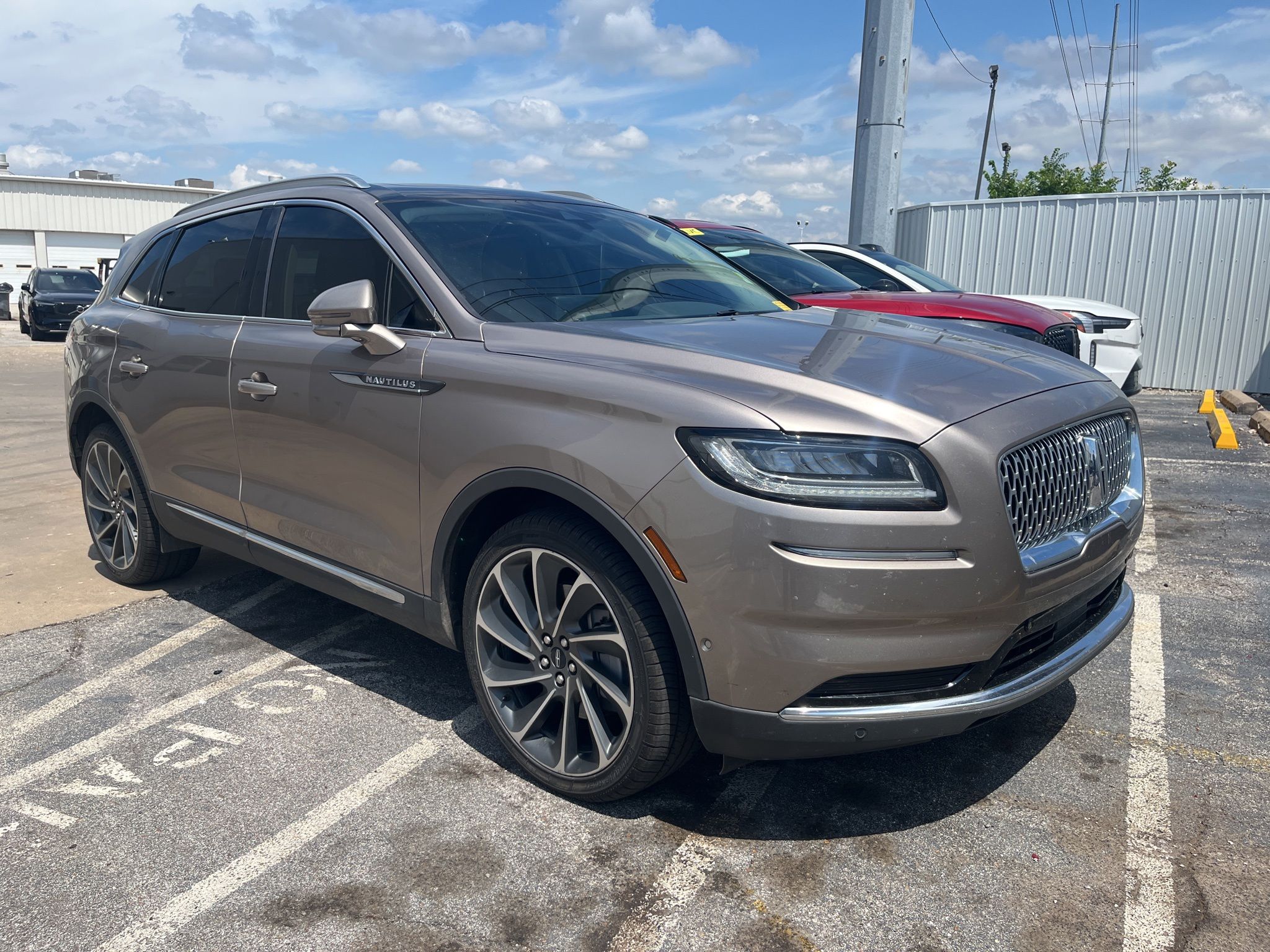 2021 Lincoln Nautilus Reserve FWD's photo