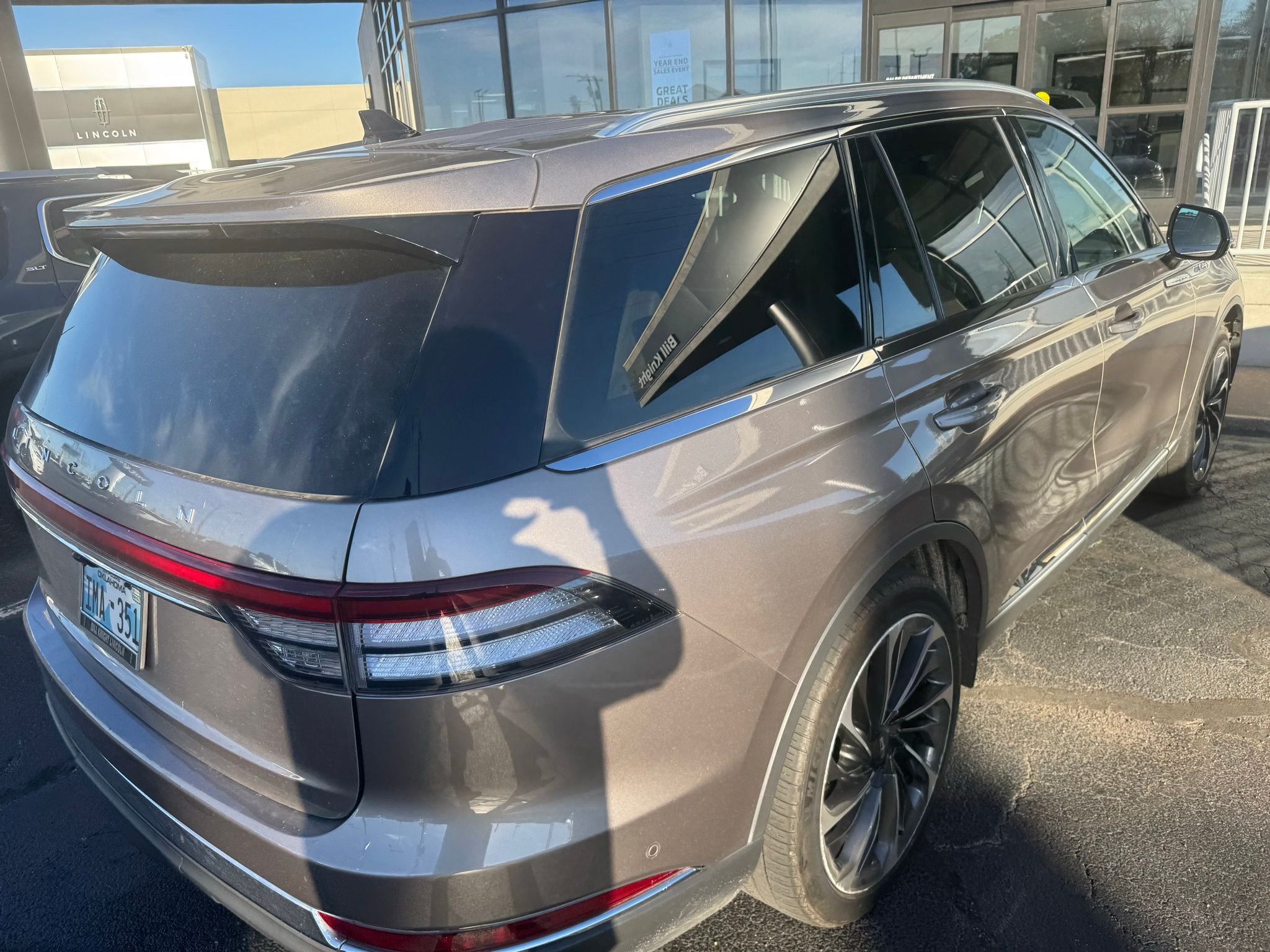 2021 Lincoln Aviator Reserve photo 2