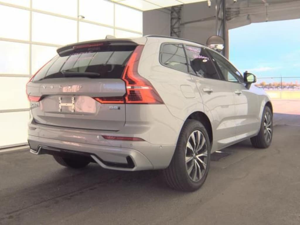 Certified 2025 Volvo XC60 B5 Plus SUV