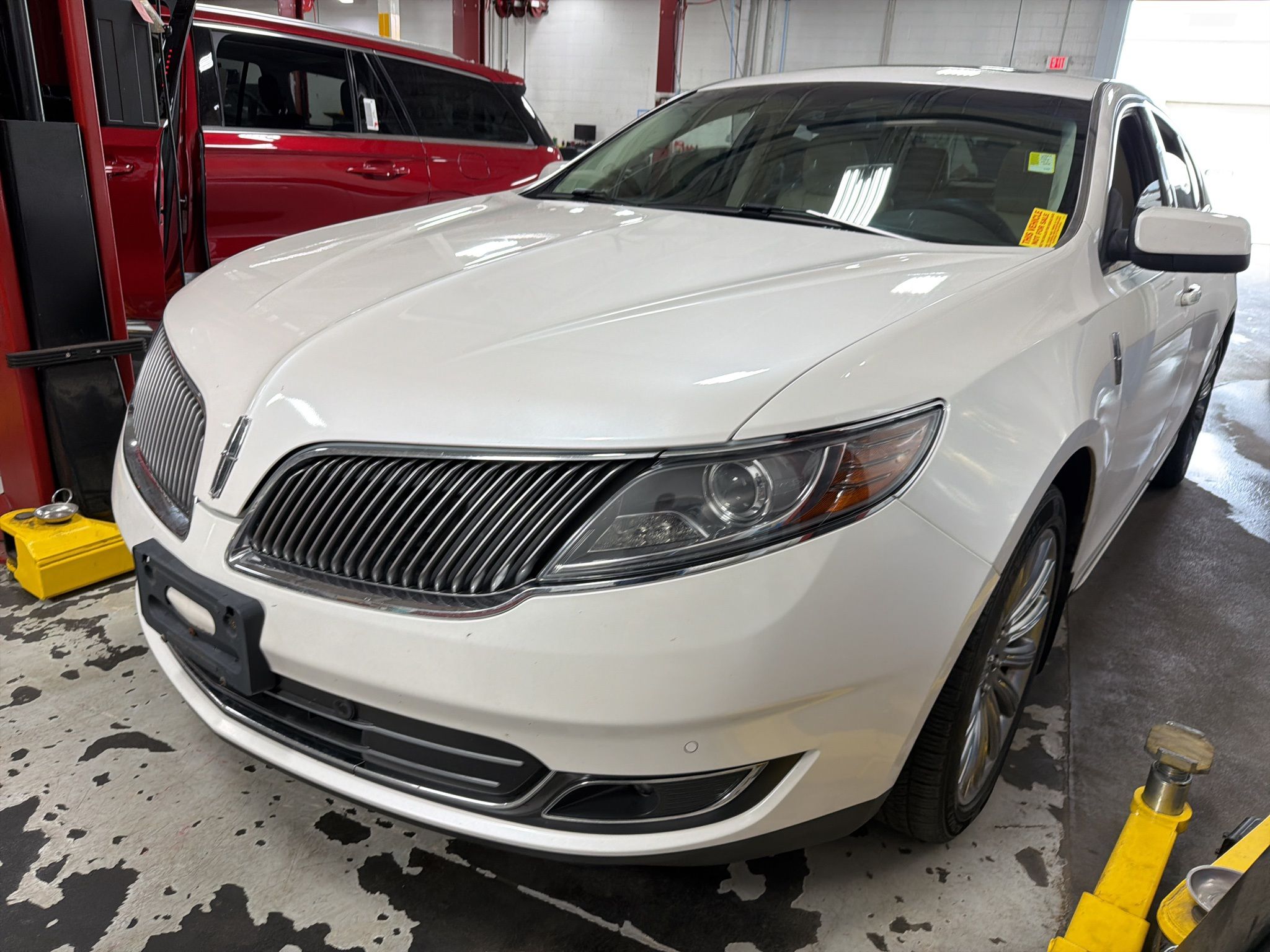 2013 Lincoln MKS Base