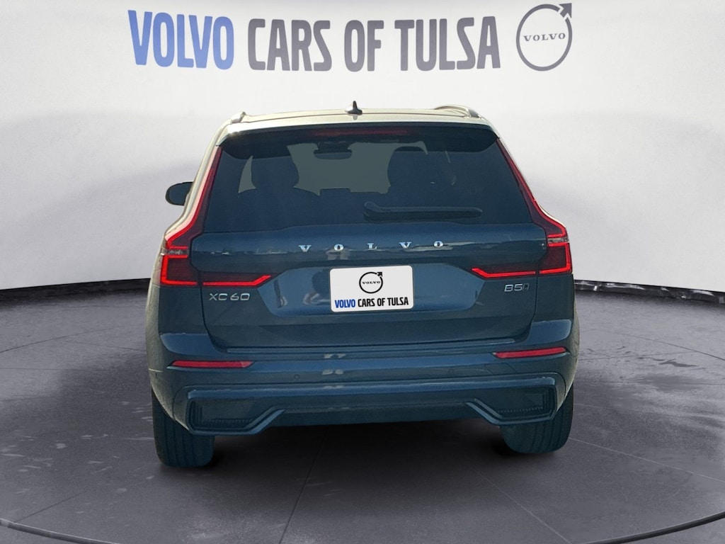New 2026 Volvo XC60 B5 Plus SUV