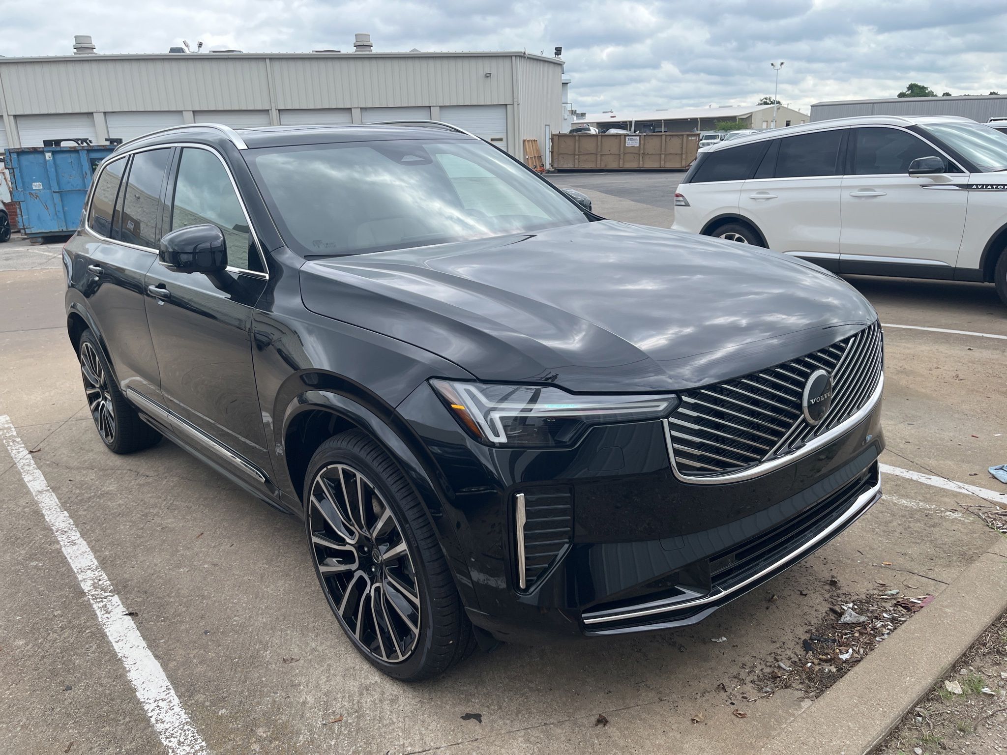 2026 Volvo XC90 B6 Plus Bright 7-Seater 4WD's photo