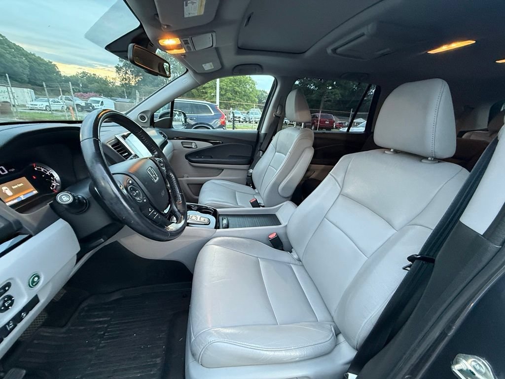 Used 2018 Honda Pilot Touring Touring AWD