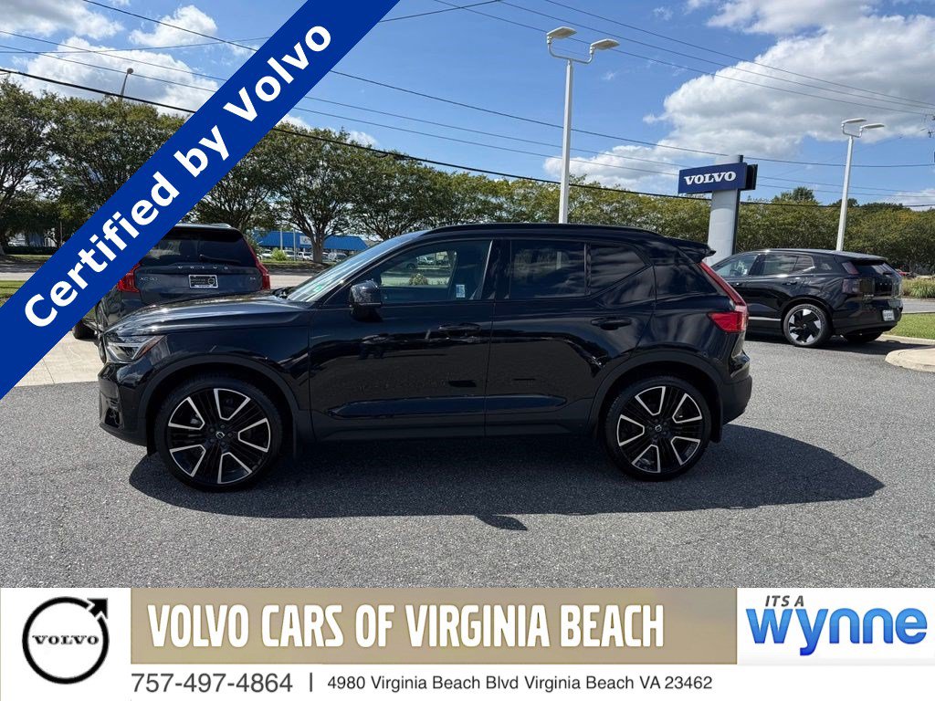 2025 Volvo XC40