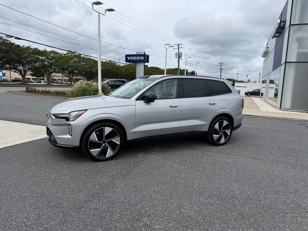Certified 2025 Volvo EX90 Ultra with VIN 7JDE23KL4SG021122 for sale in Virginia Beach, VA