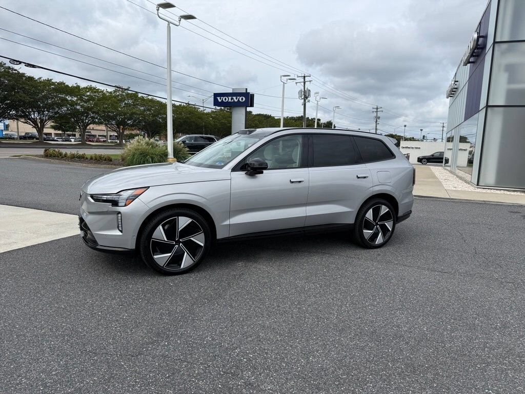 Certified 2025 Volvo EX90 Ultra Twin Motor Performance Ultra 6-Seater