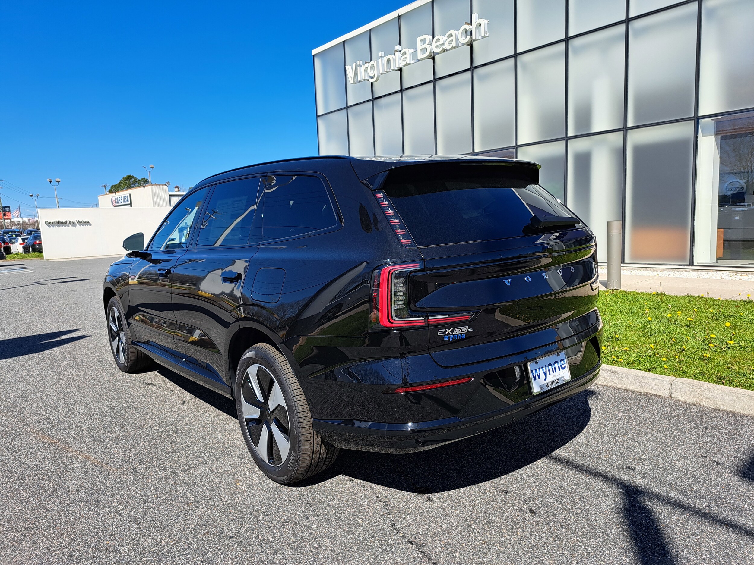 2025 Volvo EX90 Twin Motor Plus photo 3