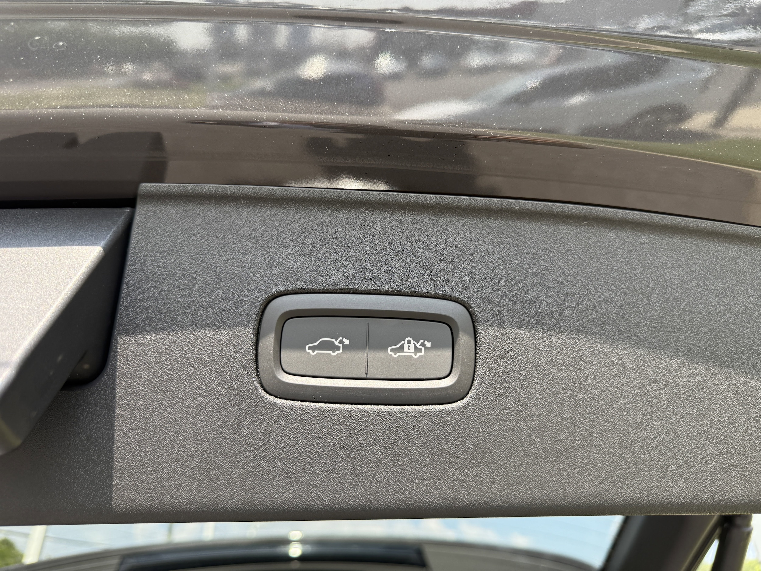 2025 Volvo EX90 Plus - Photo 10
