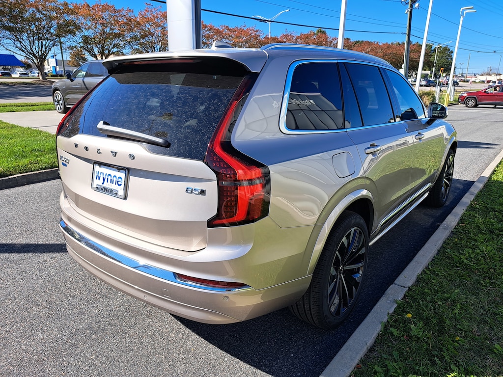 New 2026 Volvo XC90 B5 Core SUV