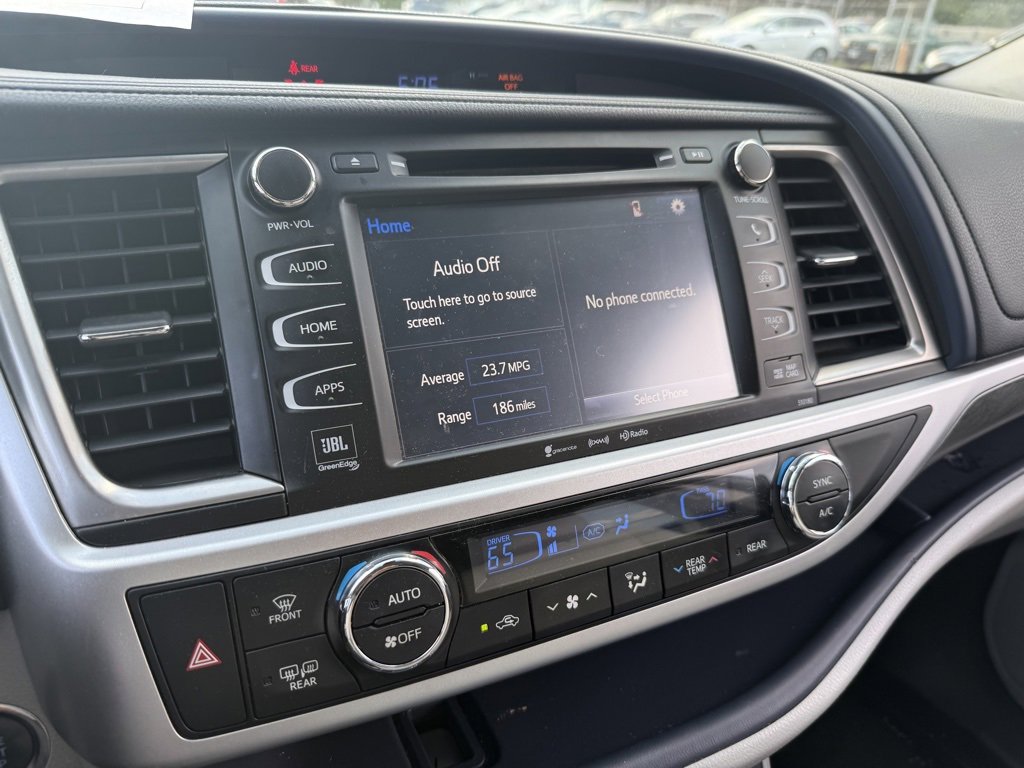 2017 Toyota Highlander Limited photo 4