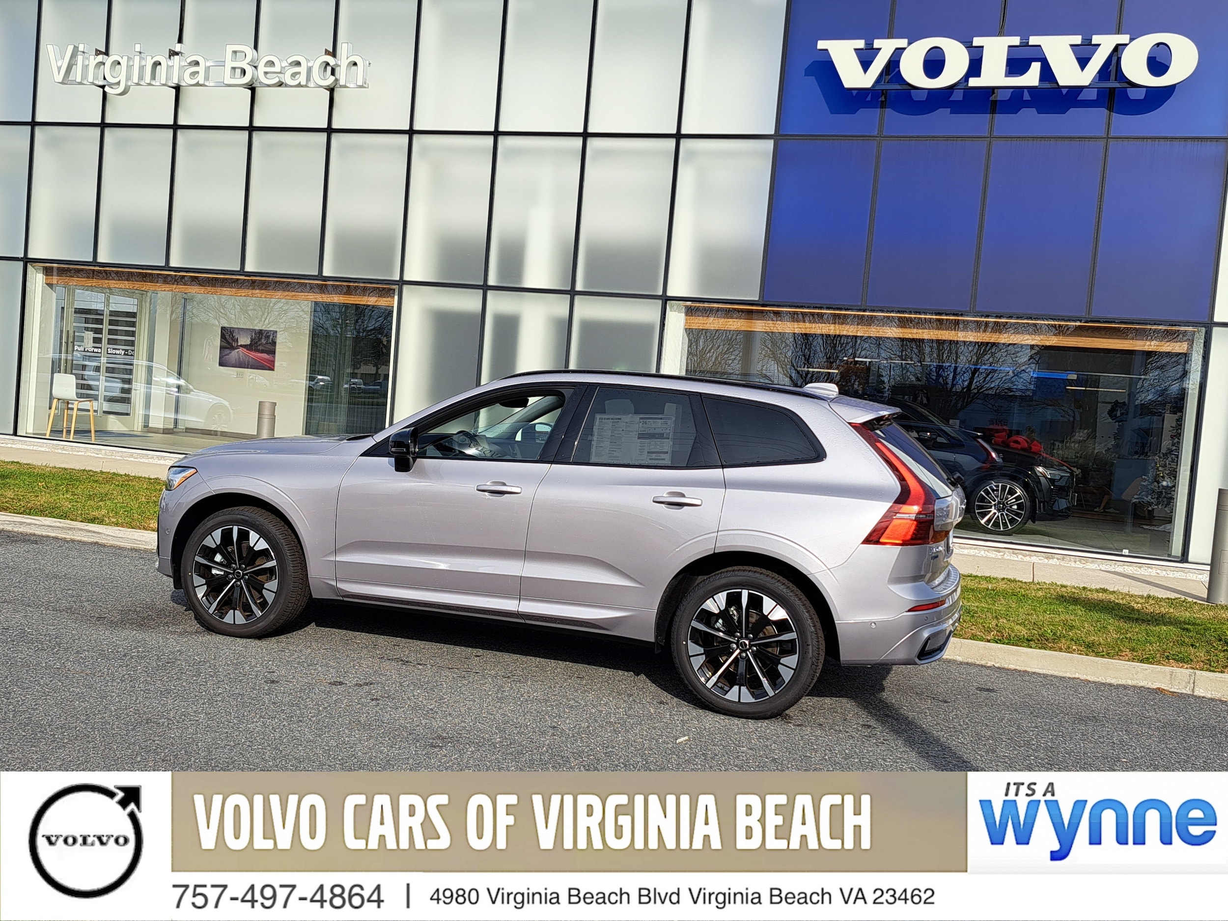 2026 Volvo XC60 Plus's photo