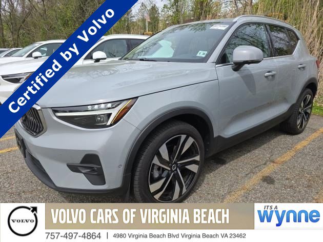 2025 Volvo XC40 B5 Plus Bright AWD's photo