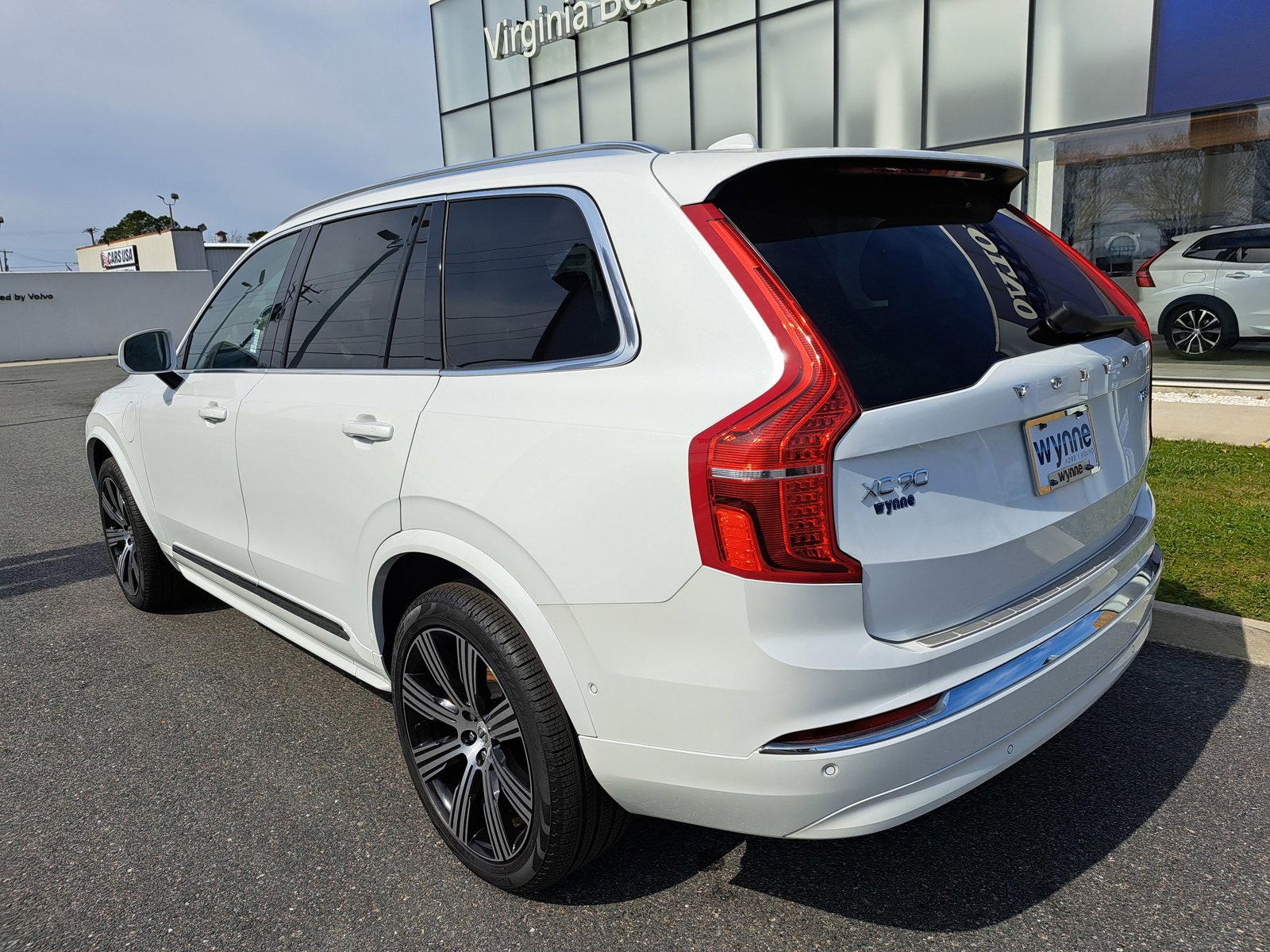 2025 Volvo XC90 T8 Plus photo 4