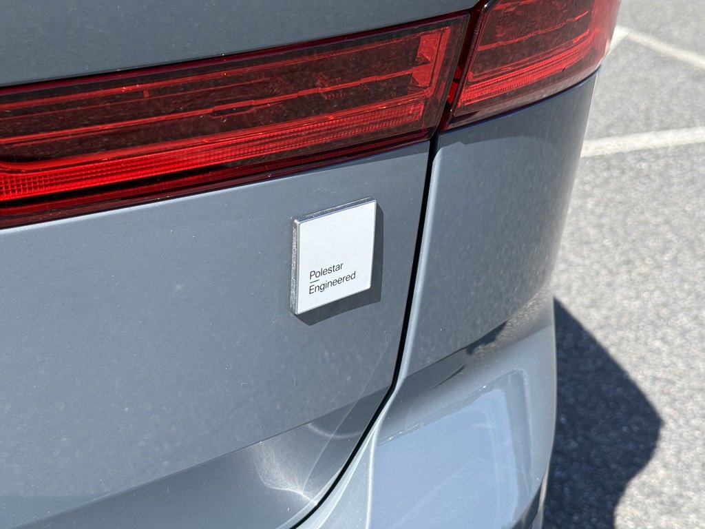 2024 Volvo XC60 Recharge Hybrid Polestar T8 eAWD photo 4