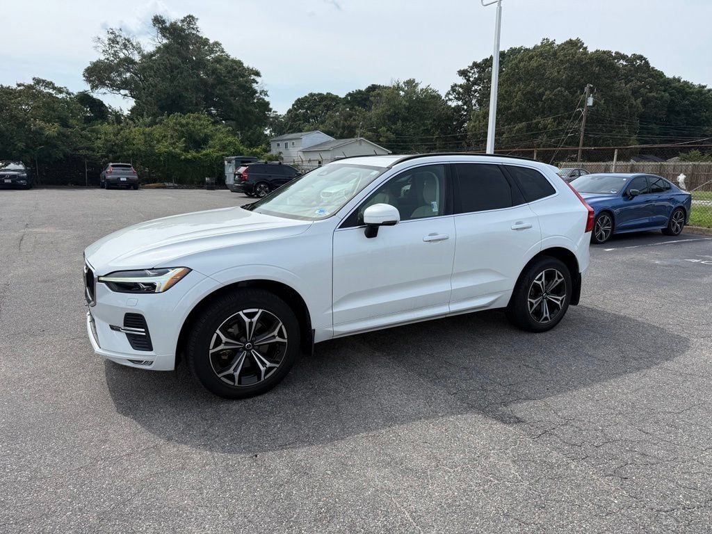 Certified 2022 Volvo XC60 Momentum B5 AWD Momentum