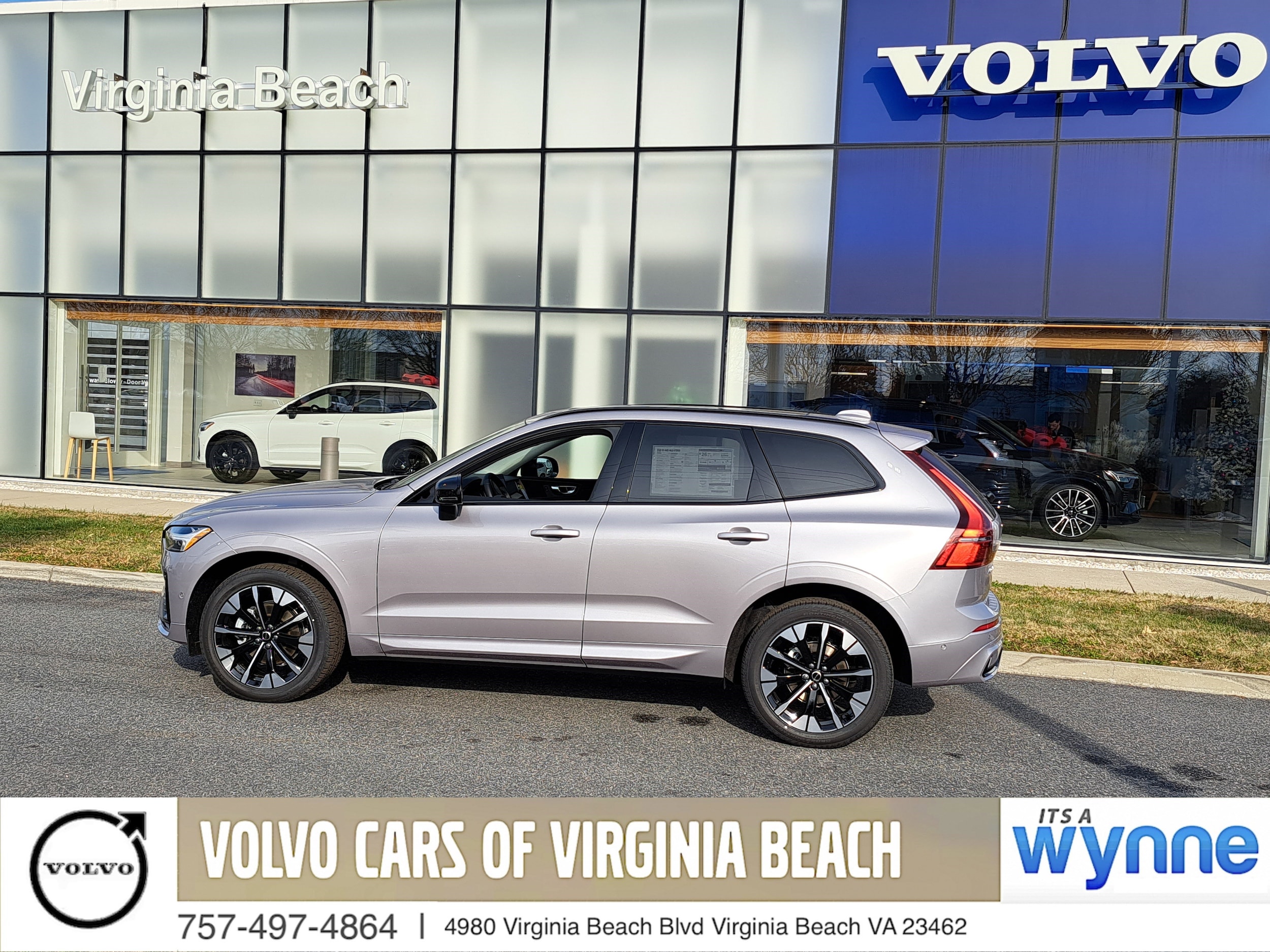 2026 Volvo XC60 Plus's photo