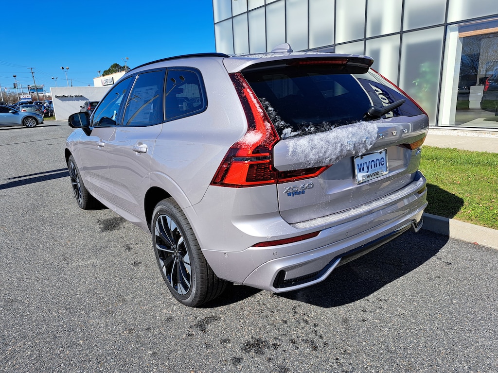 New 2026 Volvo XC60 B5 Plus SUV