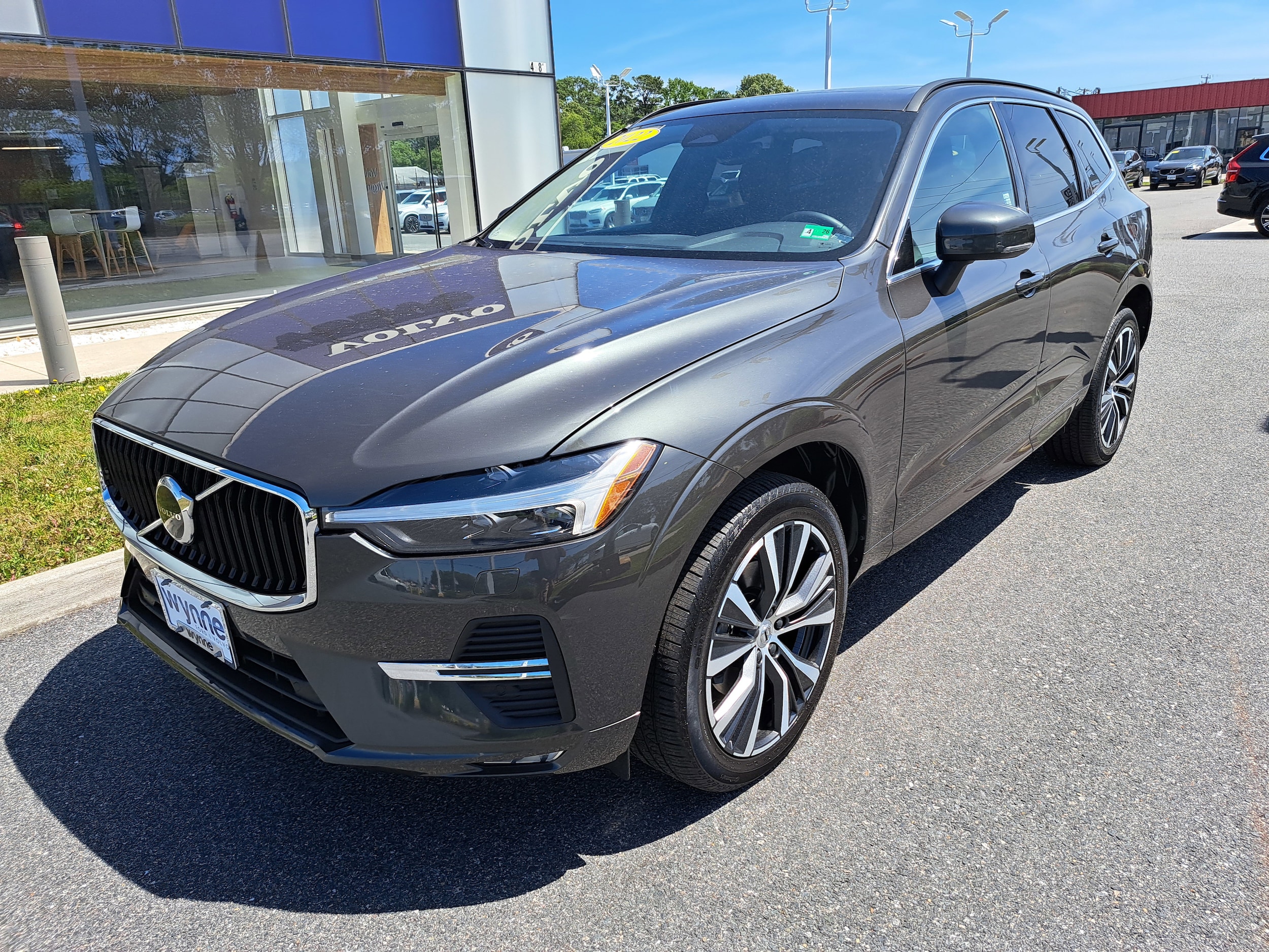 Used 2022 Volvo XC60 Momentum with VIN YV4L12RK1N1079302 for sale in Virginia Beach, VA