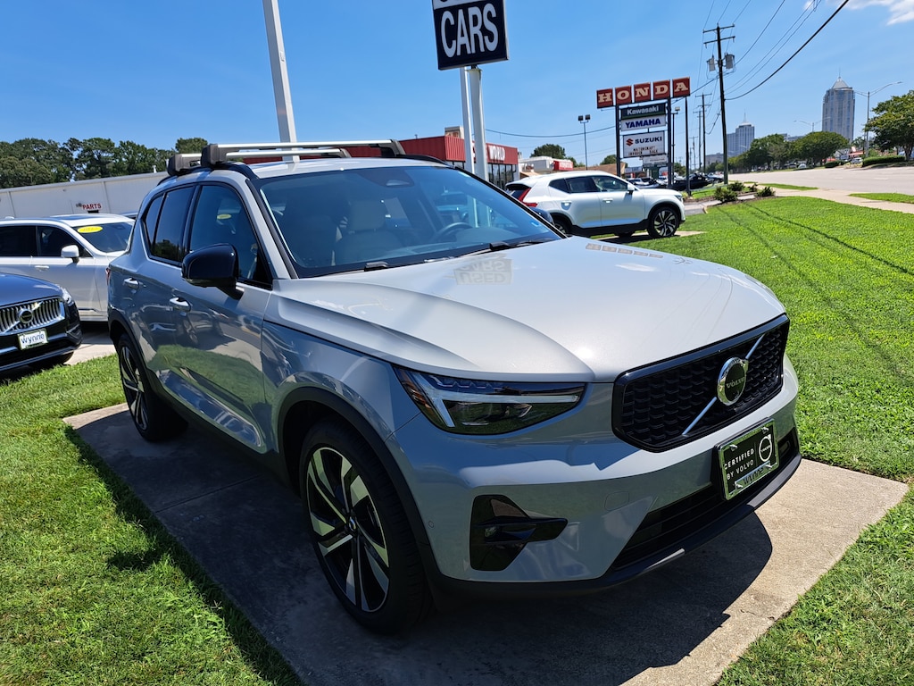 Certified 2024 Volvo XC40 Ultimate Dark Theme B5 AWD Ultimate Dark Theme