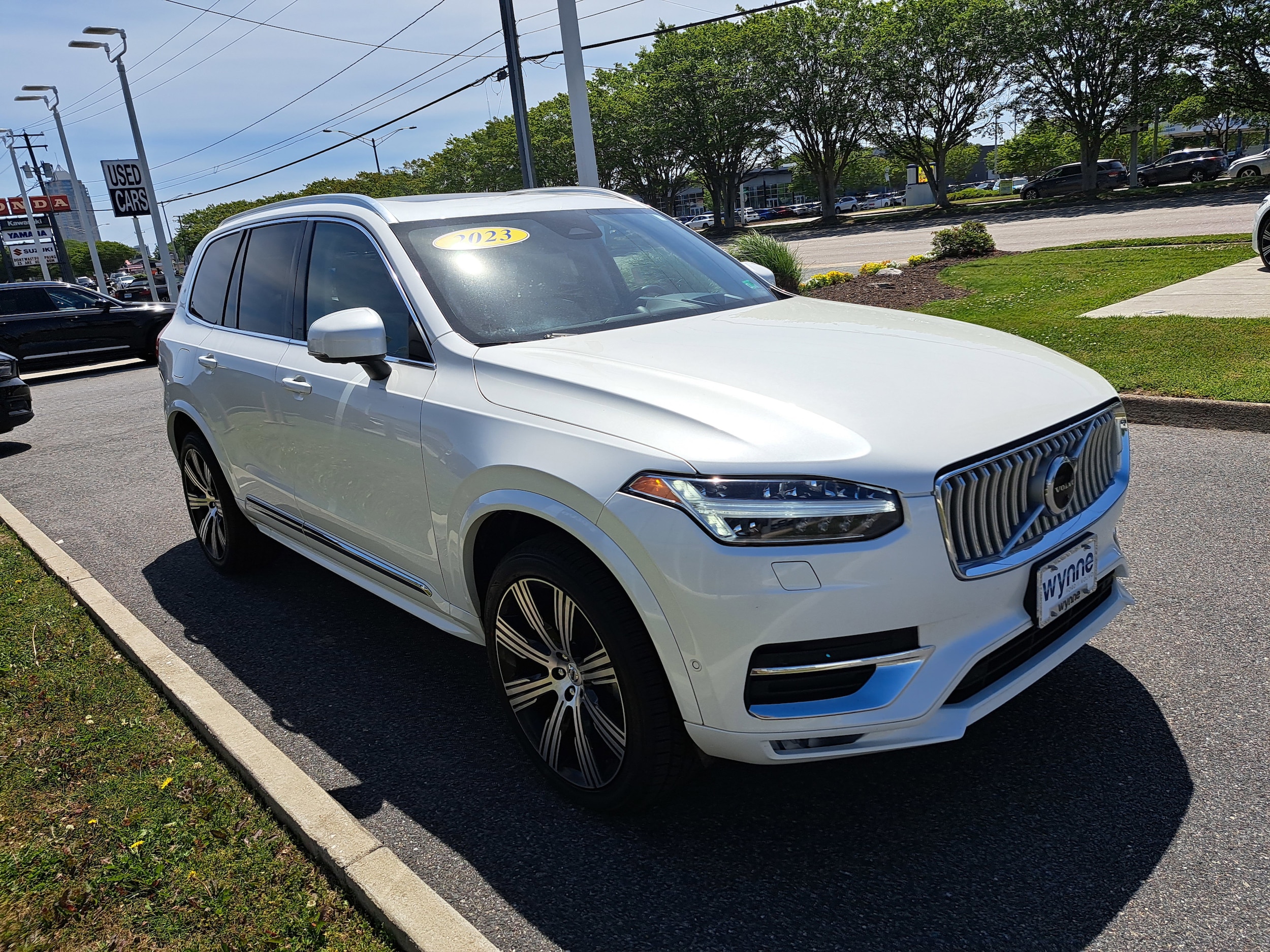 2023 Volvo XC90 AWD Ultimate photo 4