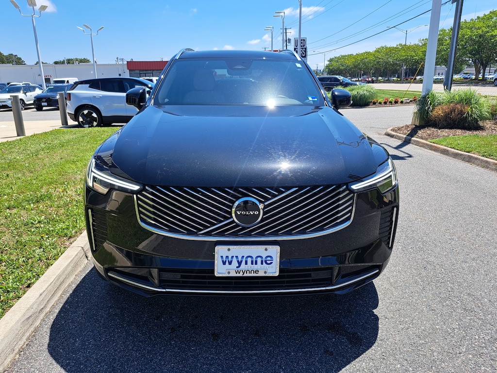 Certified 2025 Volvo XC90 Core 2025.5 B5 AWD Core 7-Seater