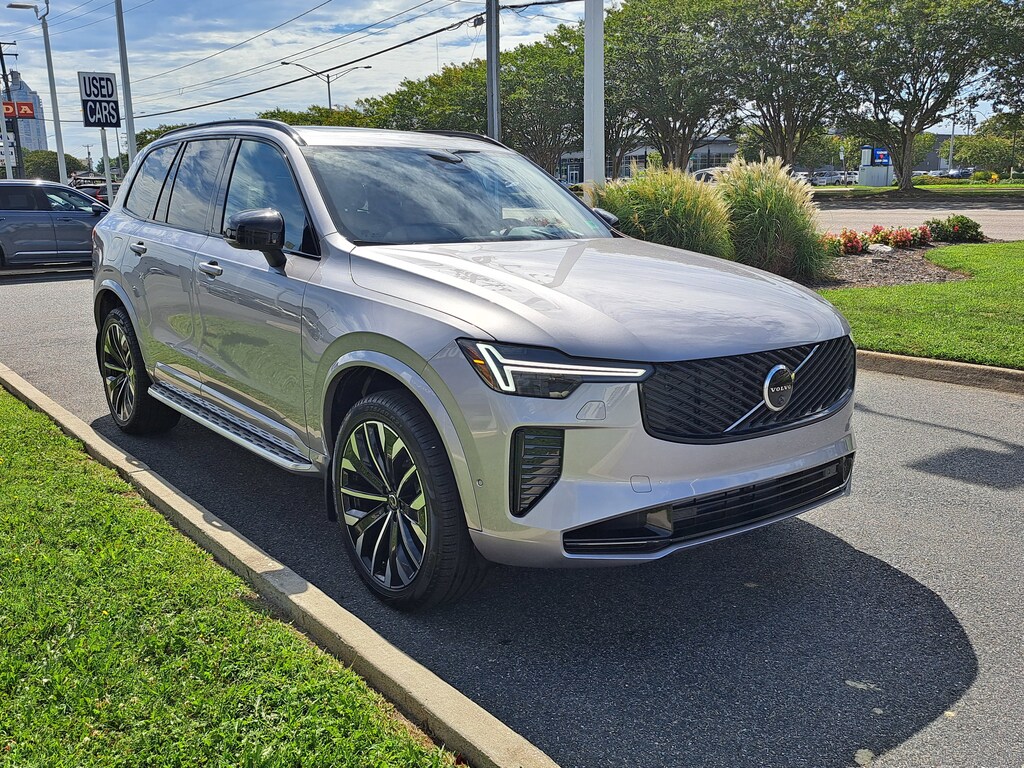 New 2026 Volvo XC90 plug-in hybrid T8 Ultra Dark Theme 7-Seater SUV