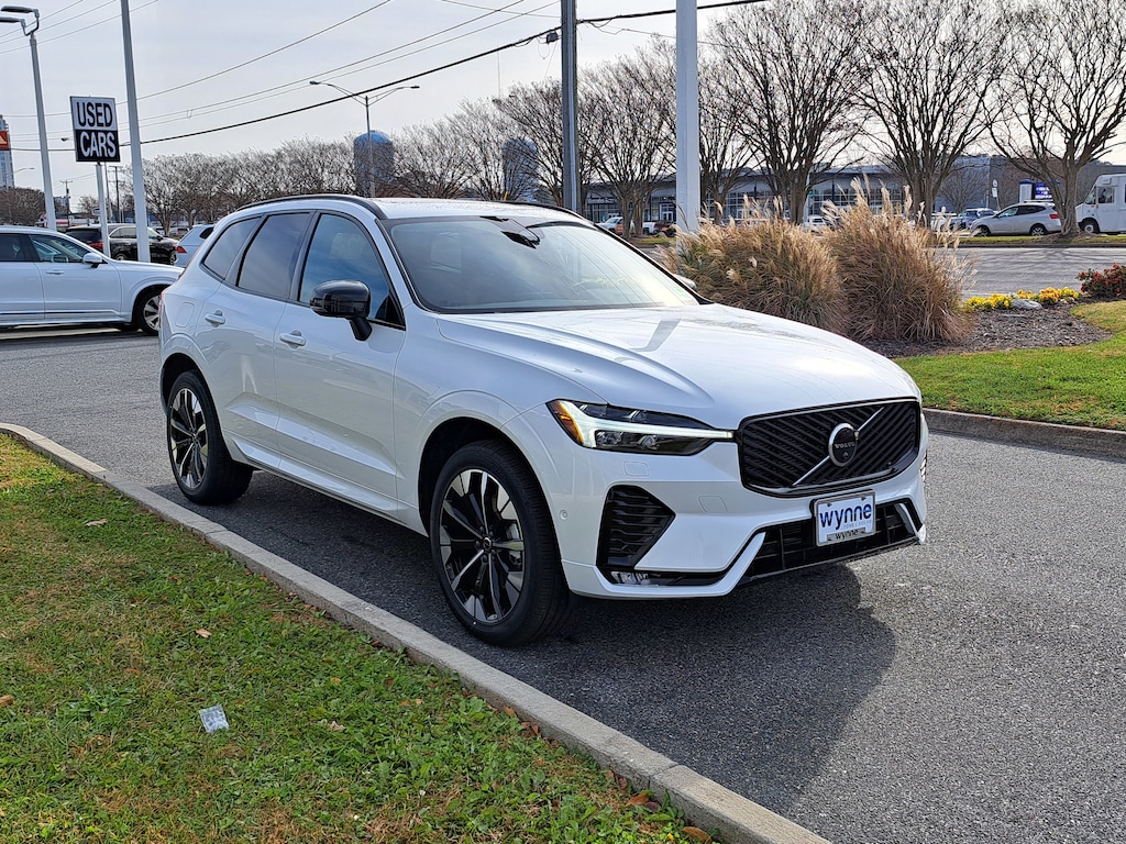 New 2026 Volvo XC60 B5 Plus SUV