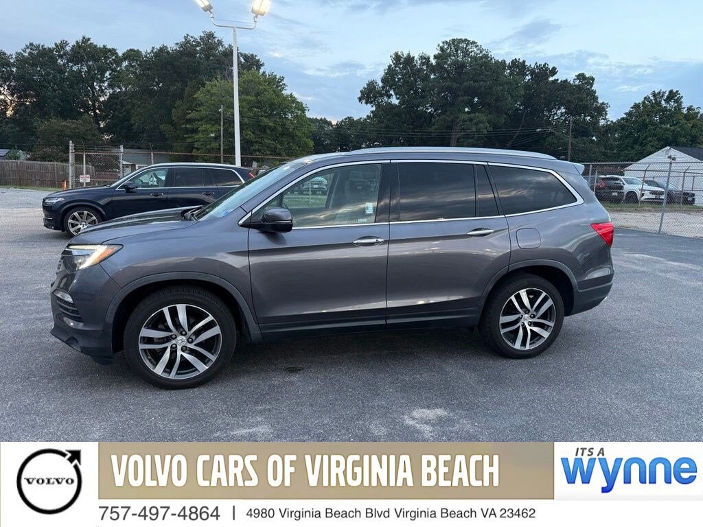 Used 2018 Honda Pilot Touring Touring AWD
