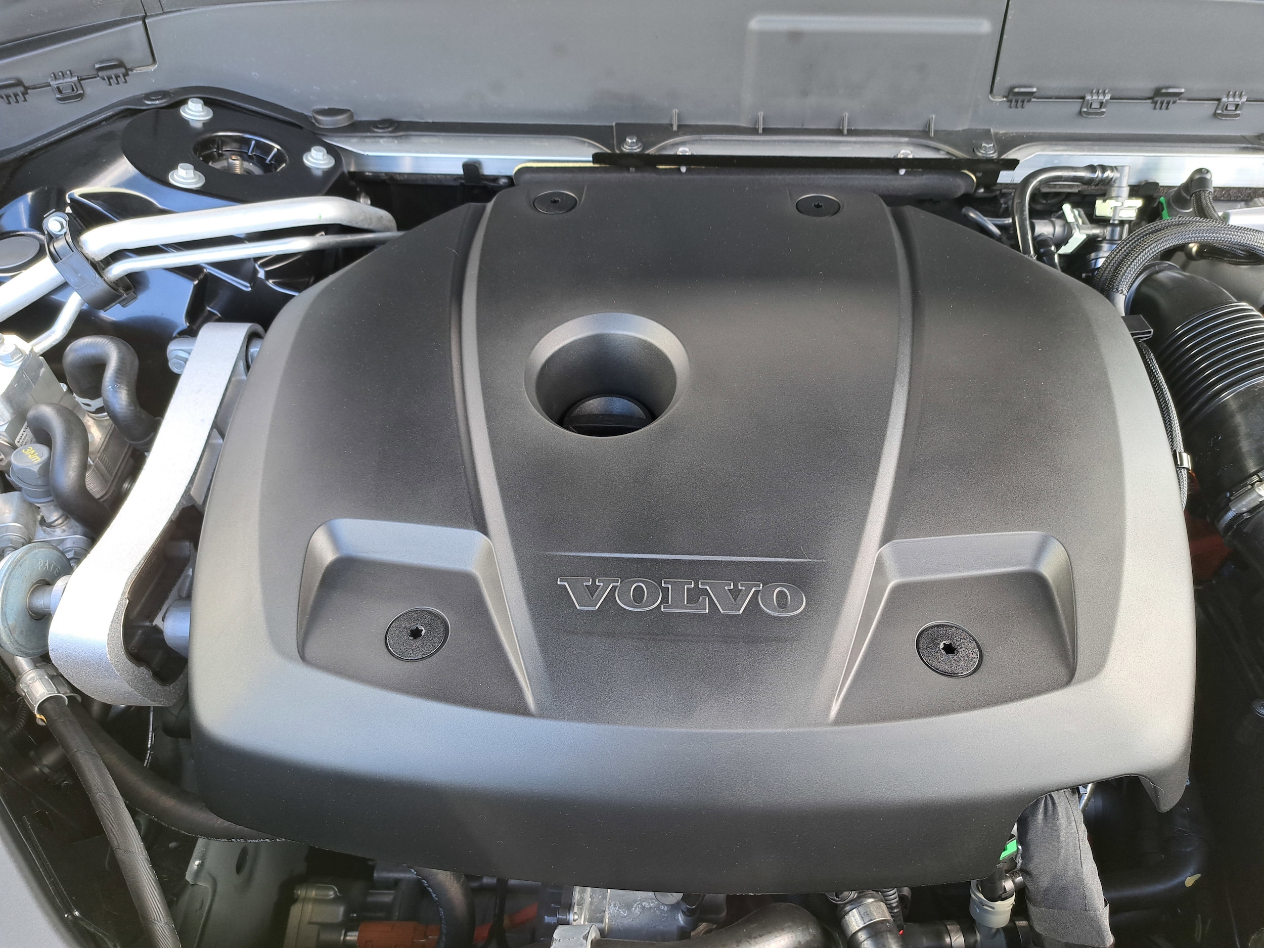 2025 Volvo XC90 Plus - Photo 9