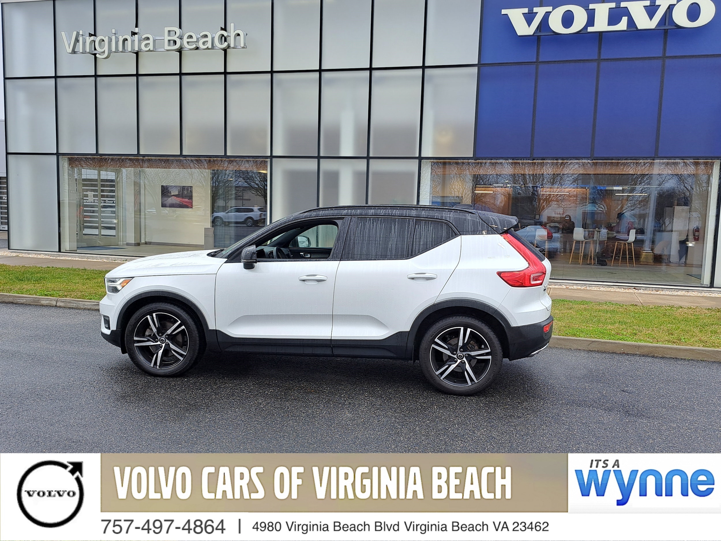 2020 Volvo XC40 R-Design